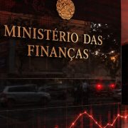 Mozambique: Economists Warn State Is Being Financed by Private Sector Through Unpaid Debt | Source: 360 Mozambique