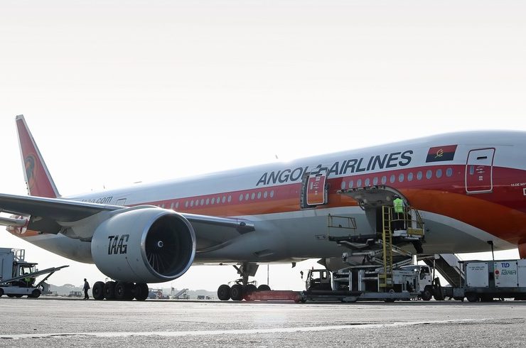 D2-TED TAAG - Linhas Aereas de Angola Airlines Boeing 777-2M2(ER). (42359401790) | Photo: Shadman Samee from Dhaka, Bang