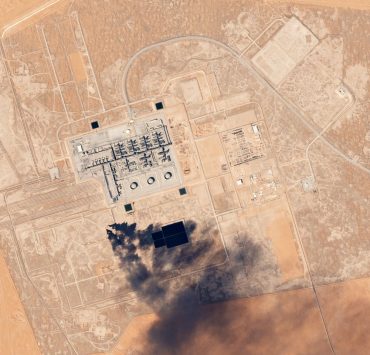 Khurais Oil Processing Facility, Saudi Arabia by Planet Labs | Photo: Planet Labs, Inc. (BY-SA)
