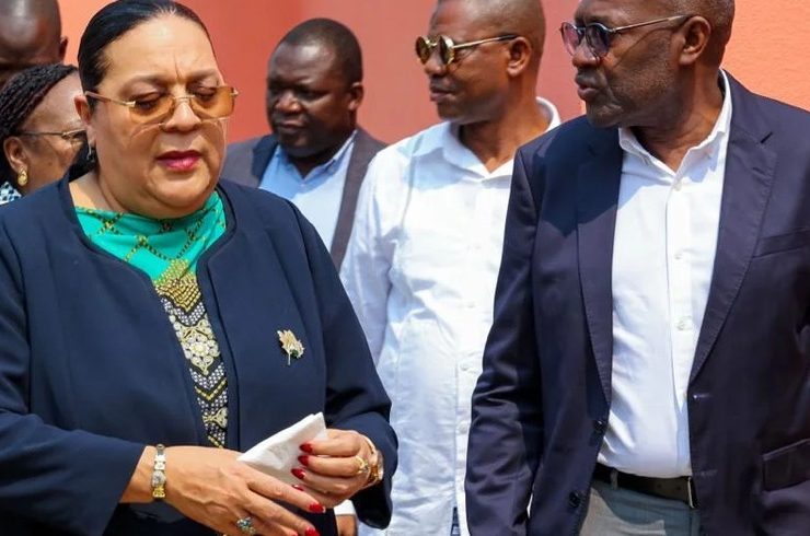 Angola's Minister of Public Administration, Labour and Social Security, Teresa Rodrigues Dias, at the reopening of the I