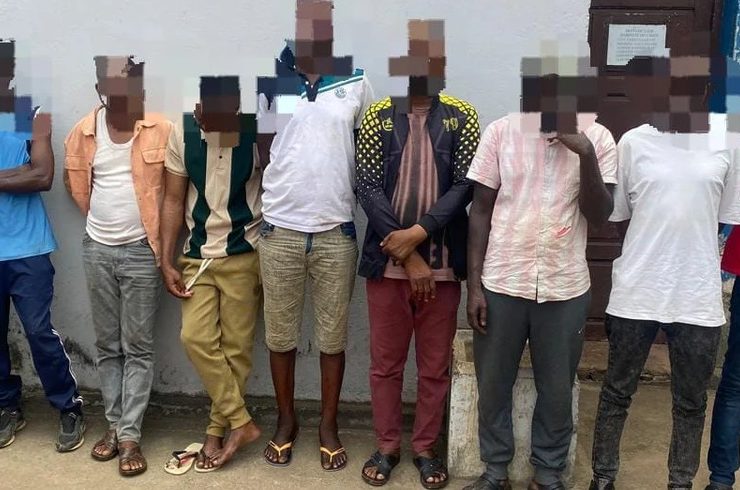 Security forces in Angola conduct an operation against illegal artisanal mining and mineral trafficking in Uíge province